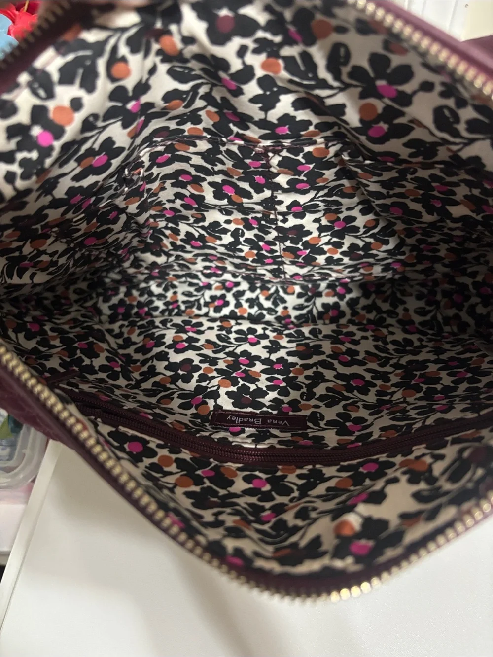 Vera Bradley Carson mailbag  in Mulled wine